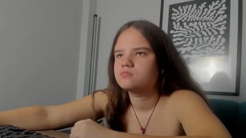 adelecruzz online show from 04-22-26, 12:07