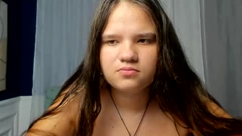adelecruzz online show from 07-28-26, 12:01