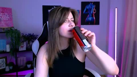 Snapshot of adeleskartel chatting on 03-11-26, 06:08 adeleskartel online show from 03-11-26, 06:08