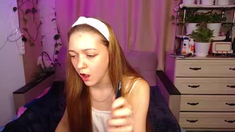 Snapshot of adelin_maxwell chatting on 02-19-26, 02:46 Lina online show from 02-19-26, 02:46