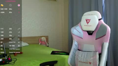 Adelina online show from 04-19-26, 09:30