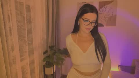 Snapshot of adelinaacute chatting on 10-23-25, 08:07 Adelinaacute online show from 10-23-25, 08:07