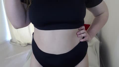 Snapshot of adelinalawson chatting on 03-05-25, 08:32 adelinalawson online show from 03-05-25, 08:32