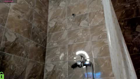 Adeline Perle online show from 10-23-25, 01:16