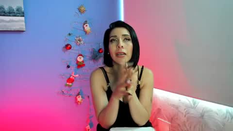 Snapshot of adellelennox_cg chatting on 12-31-24, 05:18 Adelle online show from 12-31-24, 05:18