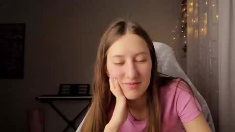 Adell online show from 03-02-25, 10:38