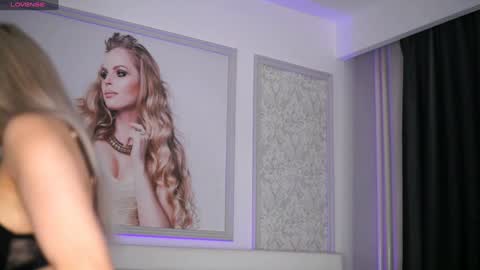 Adelyn online show from 12-31-24, 07:10