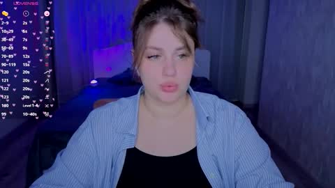 Snapshot of adelynnn chatting on 09-19-25, 05:13 Ada online show from 09-19-25, 05:13