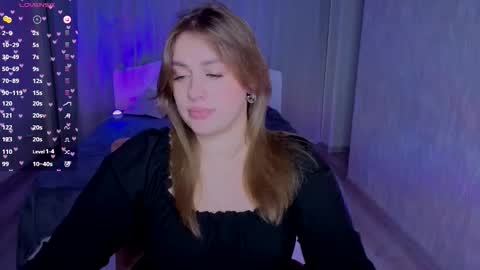 Snapshot of adelynnn chatting on 09-20-25, 04:30 Ada online show from 09-20-25, 04:30