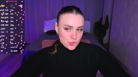 Snapshot of adelynnn chatting on 10-21-25, 05:24 Ada online show from 10-21-25, 05:24