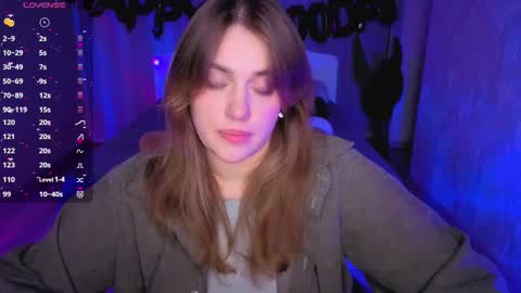 Snapshot of adelynnn chatting on 11-04-25, 04:06 Ada online show from 11-04-25, 04:06