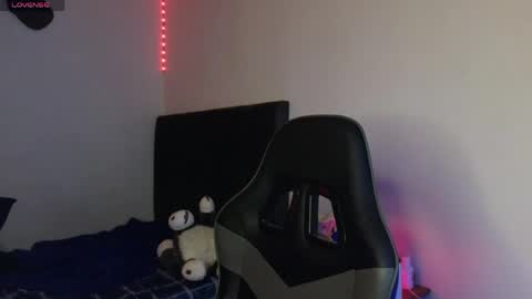 Ades online show from 04-16-26, 04:02