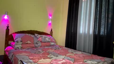 Snapshot of adgodz chatting on 02-12-26, 02:06 Cassie online show from 02-12-26, 02:06