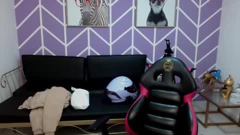 Adhara online show from 12-13-25, 07:53