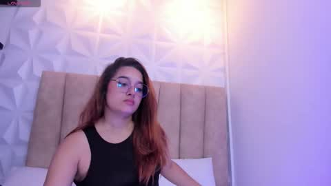 Snapshot of adhara_rousse_ chatting on 09-22-25, 11:56 ADHARA online show from 09-22-25, 11:56