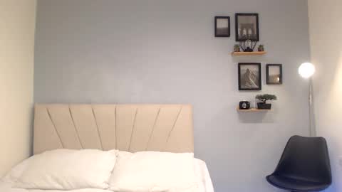 Snapshot of adonis_dlh chatting on 09-11-25, 04:01 Adonis online show from 09-11-25, 04:01