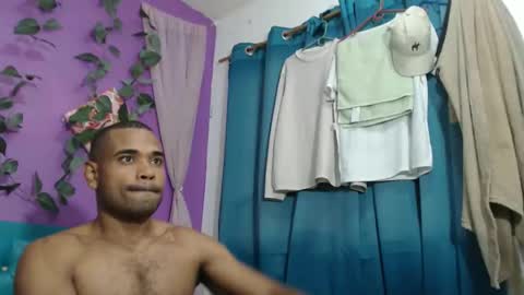 Snapshot of adonis_kodjoe chatting on 05-18-26, 07:25 adonis_kodjoe online show from 05-18-26, 07:25
