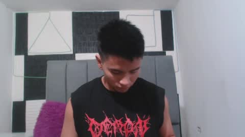 adonis_latin_19 online show from 04-17-26, 03:09