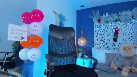 Snapshot of adonis_wb chatting on 11-28-25, 10:01 adonis_wb online show from 11-28-25, 10:01