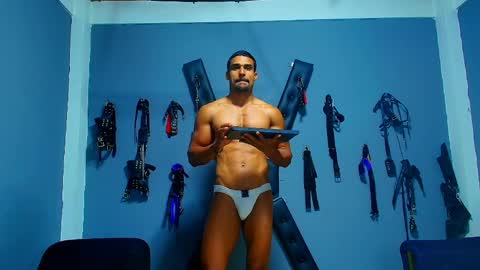 Snapshot of adonisdios chatting on 05-09-26, 03:06 adonisdios online show from 05-09-26, 03:06