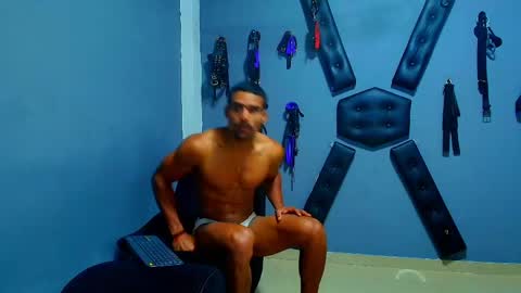 Snapshot of adonisdios chatting on 05-11-26, 03:07 adonisdios online show from 05-11-26, 03:07