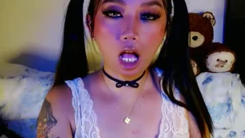 jasmine online show from 04-25-26, 01:52