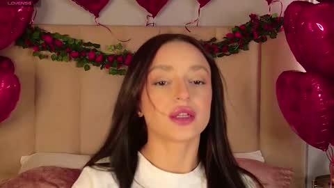 adoracortes online show from 02-14-26, 05:04