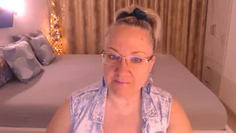 Cryna online show from 03-19-26, 05:00