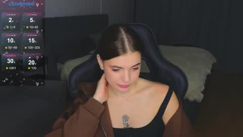 Adriana online show from 11-28-25, 02:58