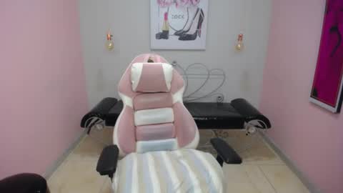 Adri  online show from 05-12-26, 12:13