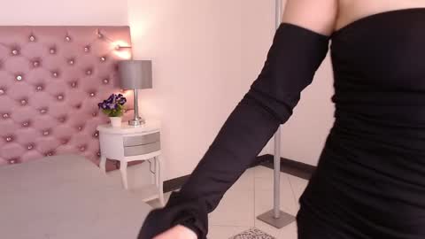 Adri online show from 04-27-26, 03:48