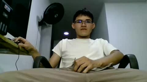 adrian018_ online show from 12-22-24, 11:52