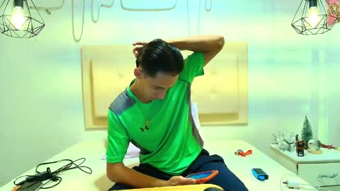 adrian_aa_21 online show from 03-18-26, 05:54