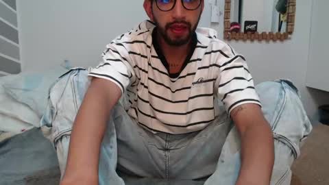 Adrian Falcon online show from 05-06-26, 04:41