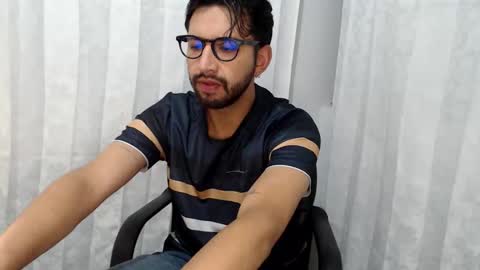 Snapshot of adrian_falcon chatting on 06-02-26, 02:13 Adrian Falcon online show from 06-02-26, 02:13