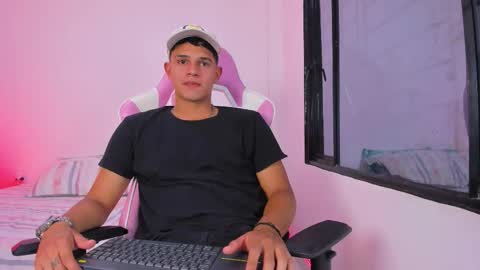 ADRIAN online show from 02-05-26, 06:56