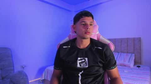 ADRIAN online show from 04-23-26, 07:16