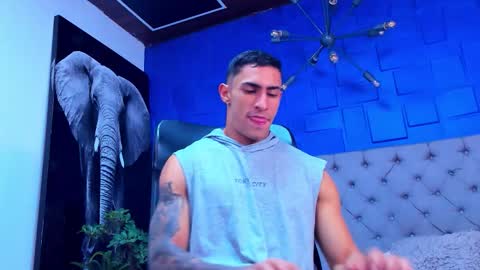   online show from 11-05-25, 12:54