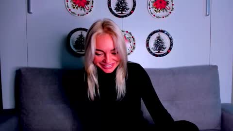 Adriana online show from 11-28-25, 05:10