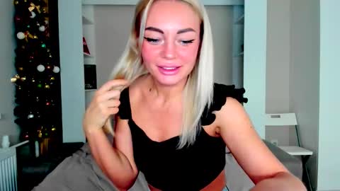 Adriana online show from 01-14-26, 05:07