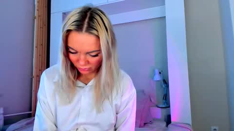 Adriana online show from 02-06-26, 08:18