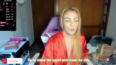 Adriana Paredes  online show from 06-11-26, 11:41