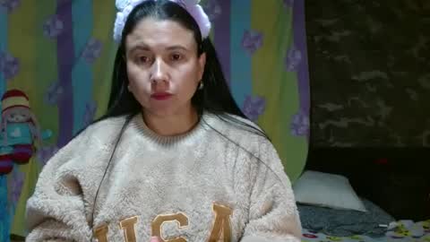 Adriana Tellez online show from 03-06-25, 04:28