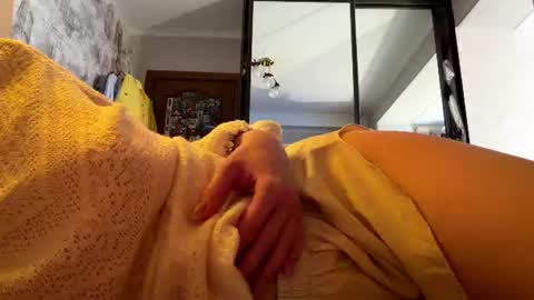 Caroline online show from 06-19-26, 03:38
