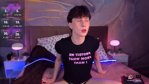 Snapshot of adrianoaubert chatting on 12-01-25, 10:20 adrianoaubert online show from 12-01-25, 10:20