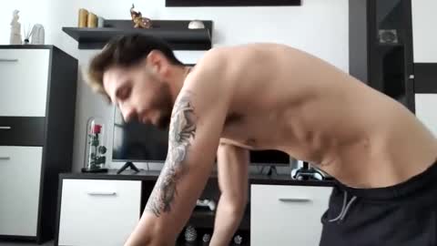 Adriano online show from 03-09-25, 10:19