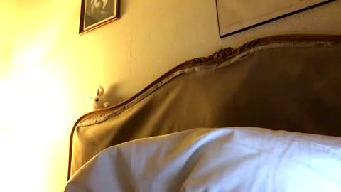 adrienfromparis online show from 04-15-26, 07:58