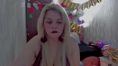 adriiana_fox_ online show from 04-01-26, 07:22