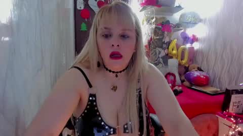adriiana_fox_ online show from 04-22-26, 02:51