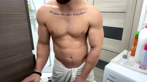 Mrrfitt online show from 10-29-25, 01:35